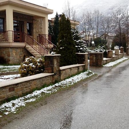 Evenos Villa Káto Loutrákion Екстериор снимка