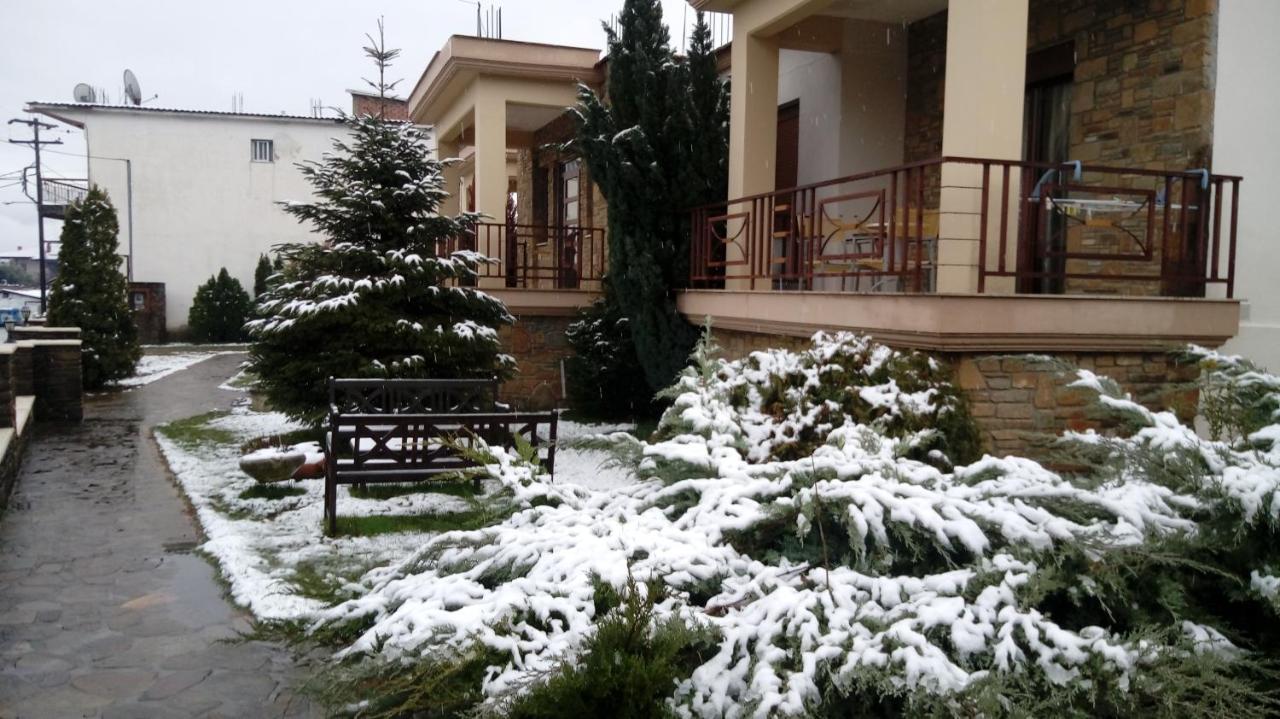 Evenos Villa Káto Loutrákion Екстериор снимка
