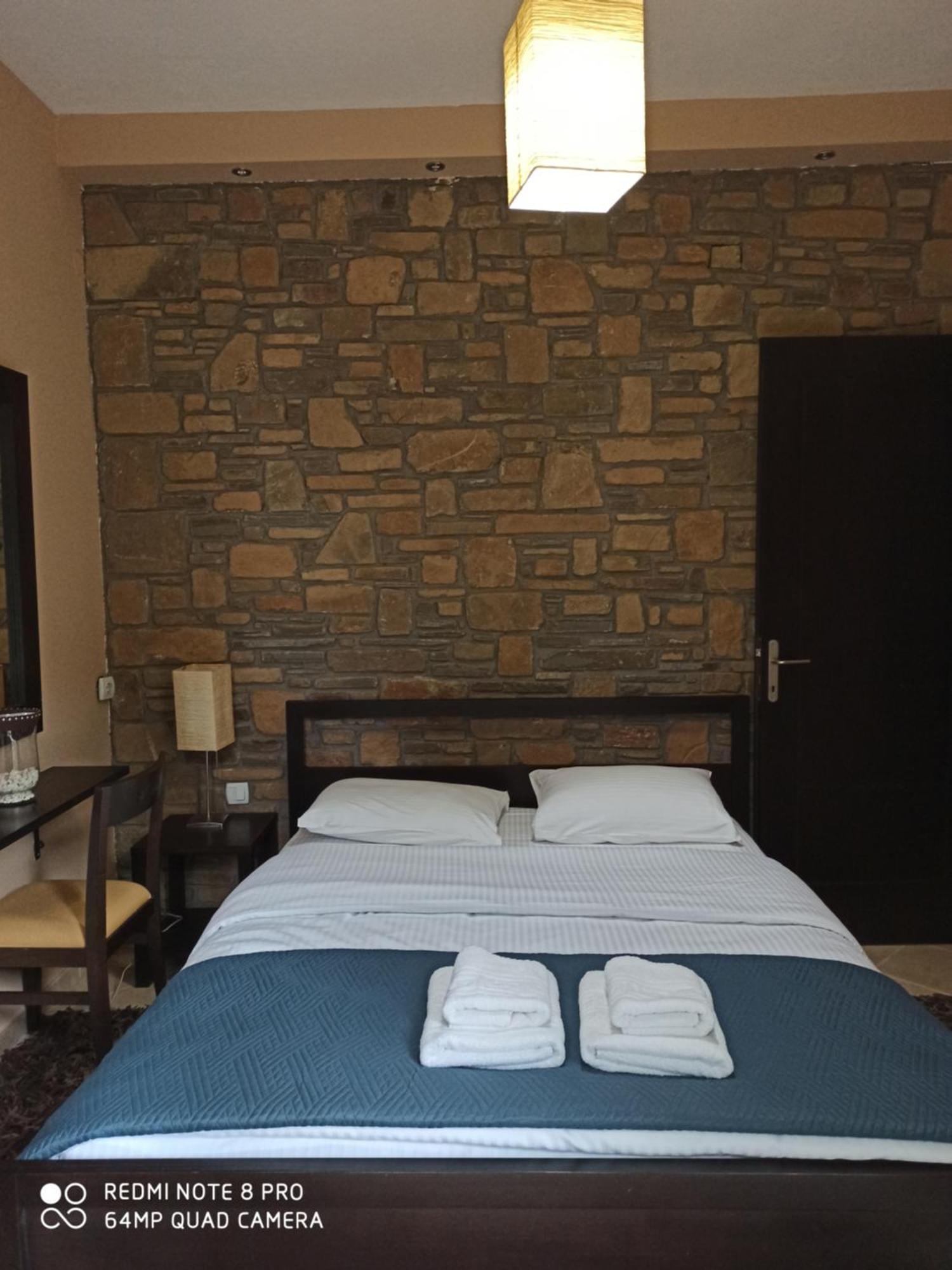 Evenos Villa Káto Loutrákion Екстериор снимка