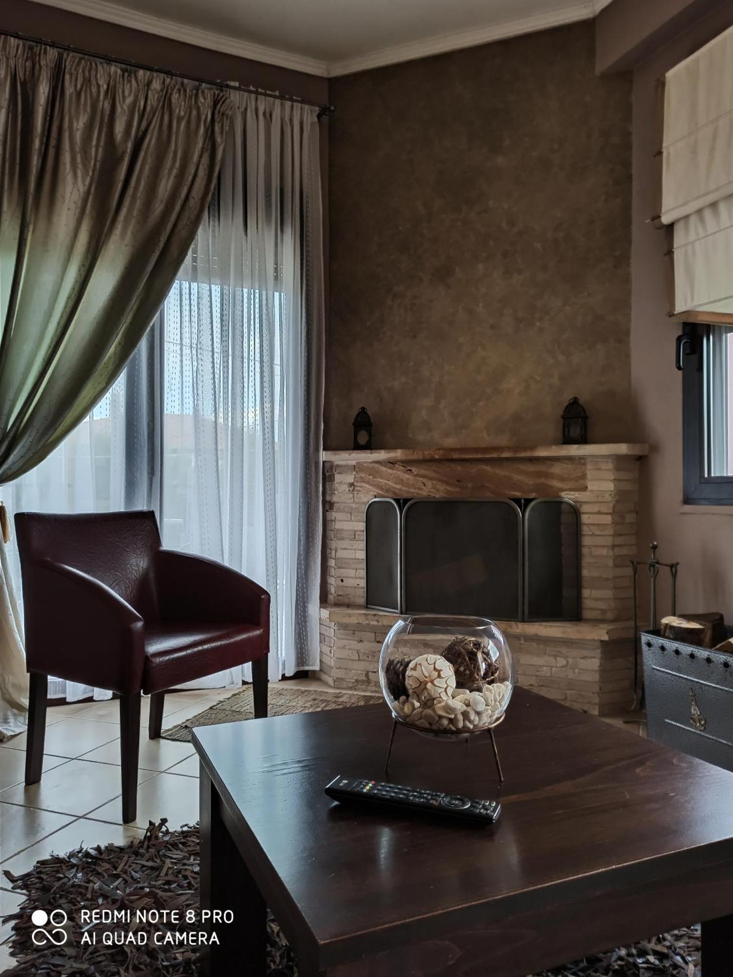 Evenos Villa Káto Loutrákion Екстериор снимка